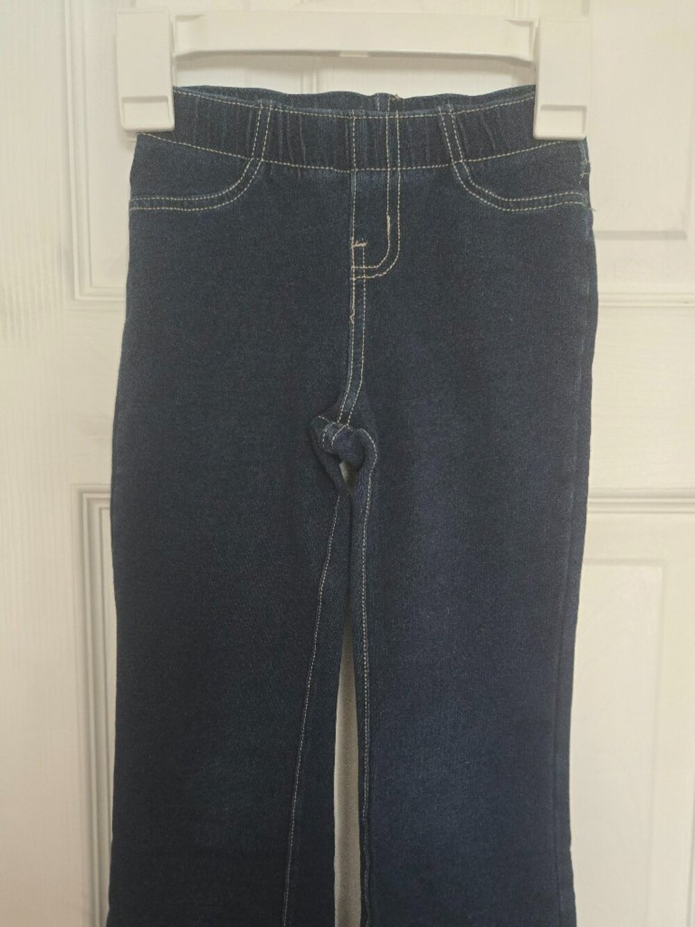 Girls Pull On Jeans